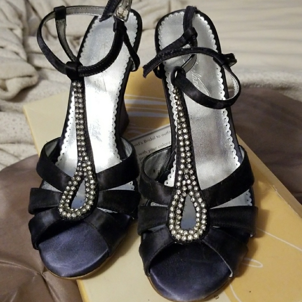 David's bridal formal black wedges
